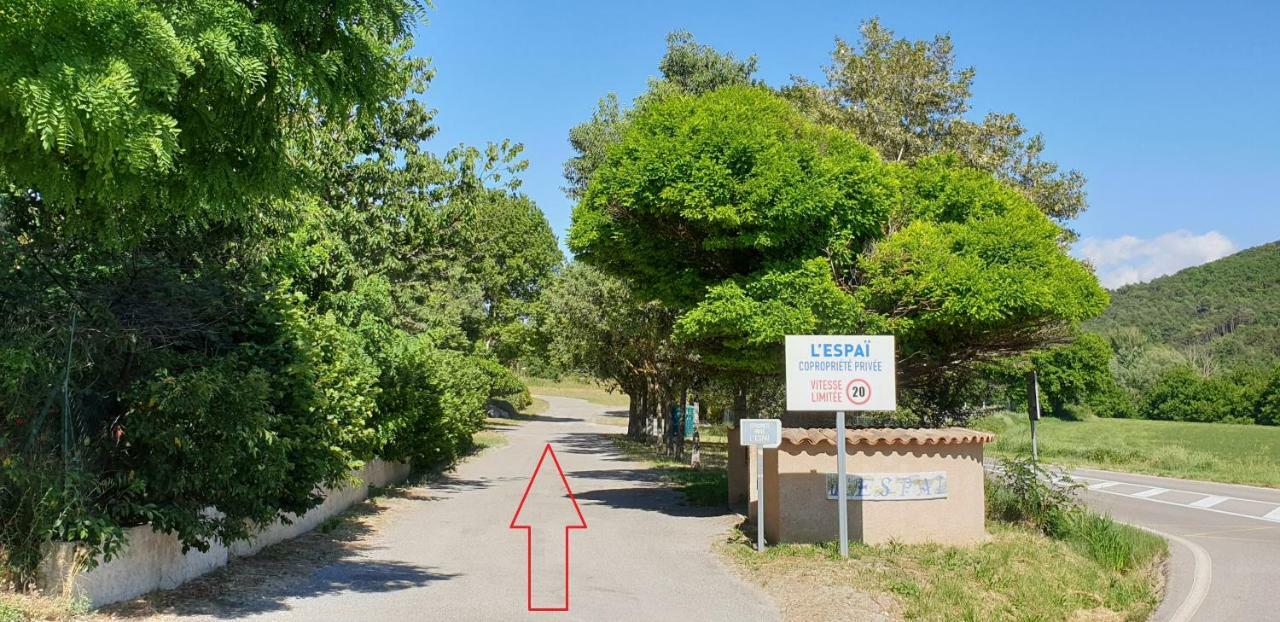 Mazet De Vacances Dans Le Domaine De L'Espai Saint-Martin-de-Brômes Exterior foto