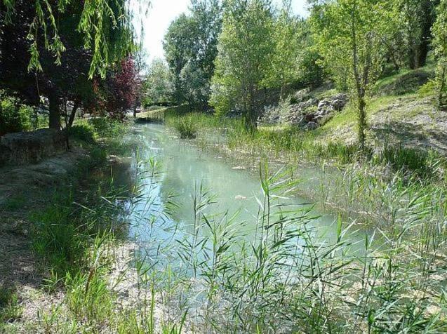 Mazet De Vacances Dans Le Domaine De L'Espai Saint-Martin-de-Brômes Exterior foto