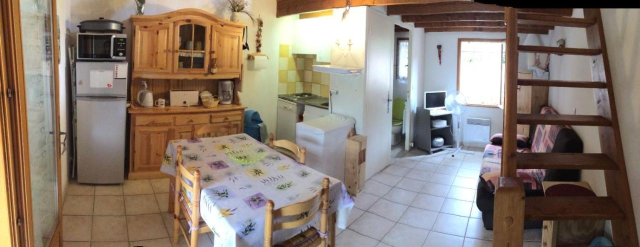 Mazet De Vacances Dans Le Domaine De L'Espai Saint-Martin-de-Brômes Exterior foto